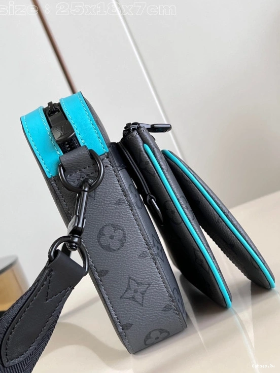 VUITTON MESSENGER LOUIS TRIO 0510